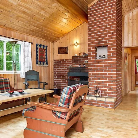 7 Person In Hemsedal-by Traum