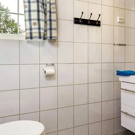 7 Person In Hemsedal-by Traum